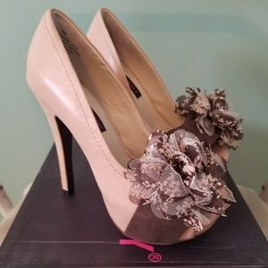 Mojo Moxy high heel open toe pumps